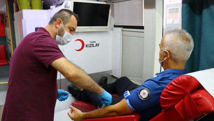 Tekirdağ’da polis teşkilatı kan bağışı yaptı