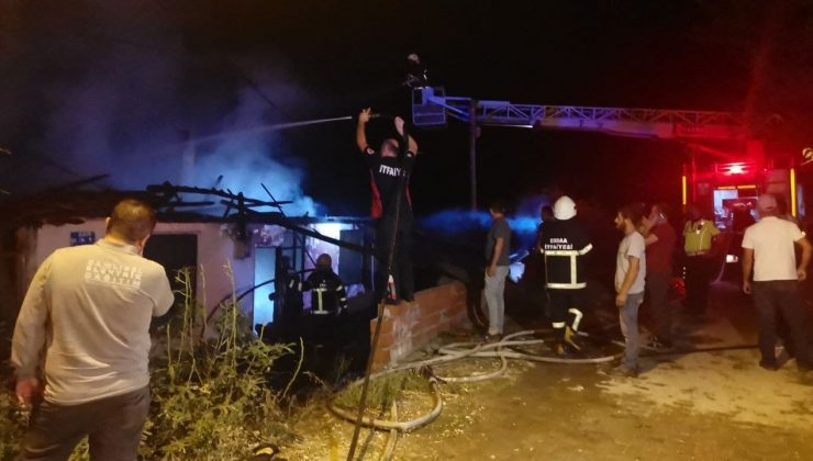 Tokat’ta ahşap ev alevlere teslim oldu