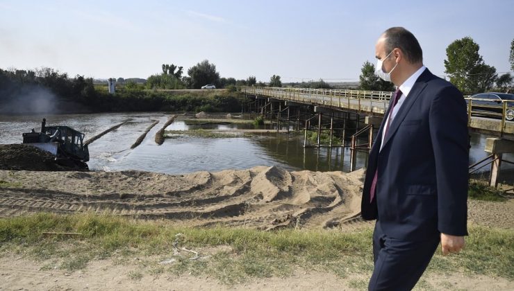 Tunca Nehrinde tavan kumu temizlenip, nehir yatağı genişletiliyor