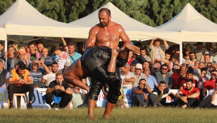 Turgutlu Belediyesi yağlı güreşlere hazırlanıyor