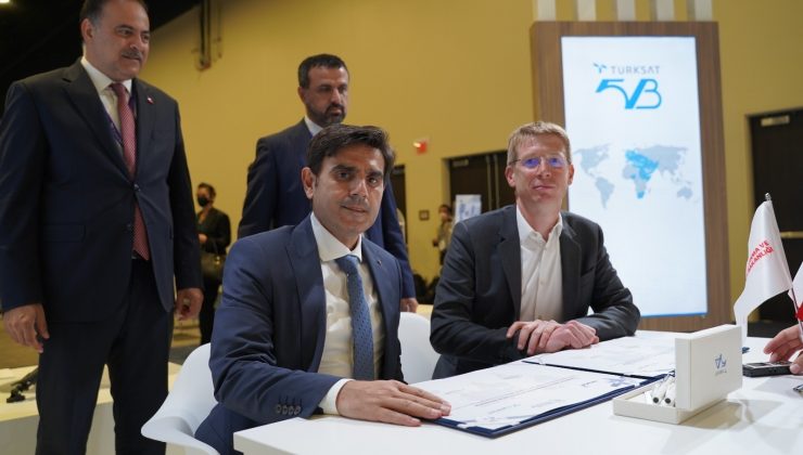 TÜRKSAT 5B, uzaya çıkmadan ilk anlaşmasını imzaladı