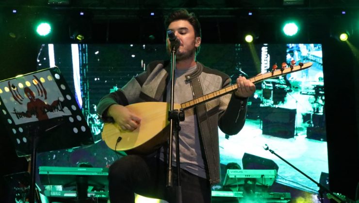 Ünlü sanatçı Mustafa Ceceli Diyarbakır’da sevenleri ile buluştu