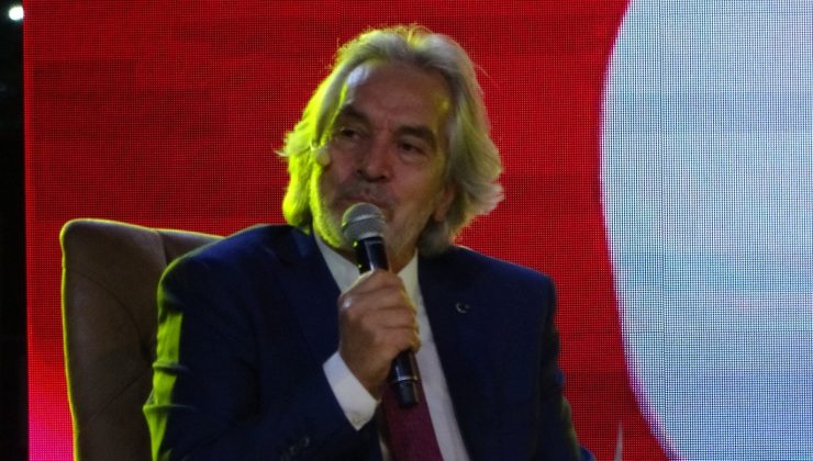 Uşaklı İskender Pala, kahramanlık hikayelerini memleketinde anlattı