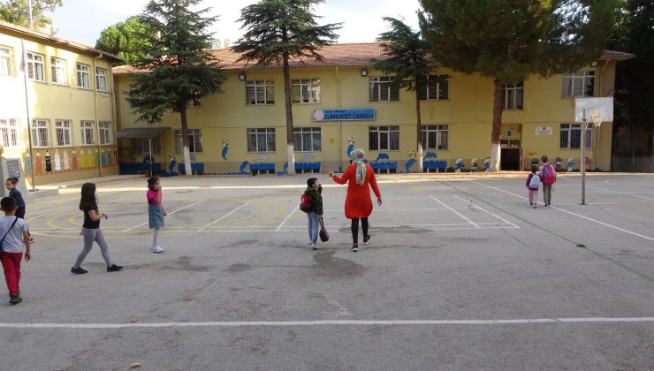 Uşak’ta 60 bin 81 öğrenci eğitime başladı