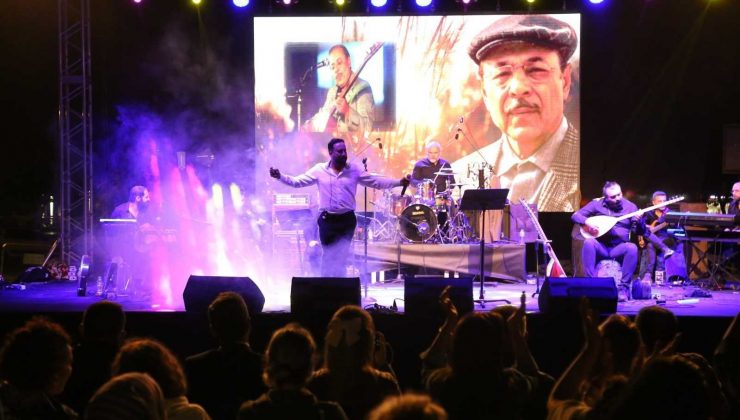 “Ustalara Saygı” konserinde Neşet Ertaş anıldı
