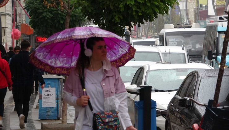 Vanlılar yağmura hazırlıksız yakalandı