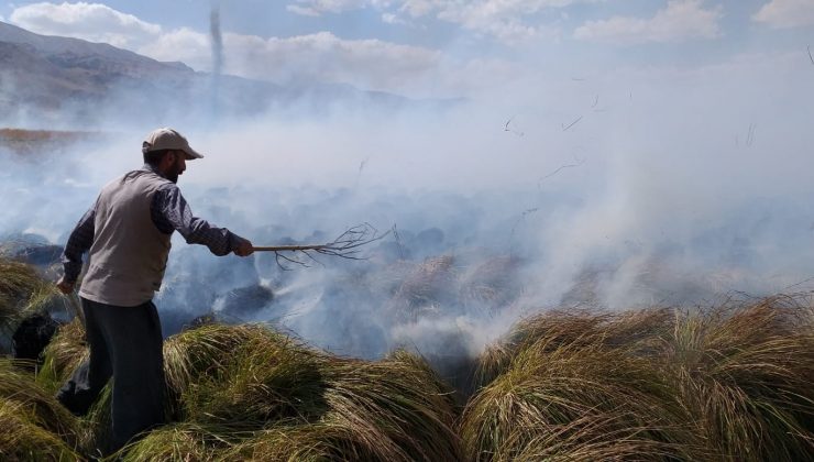 Yüksekova’nın kuş cenneti alev alev yanmaya devam ediyor