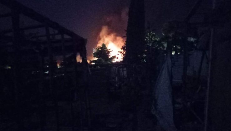 Yunanistan’ın Sisam Adası’ndaki göçmen kampında yangın