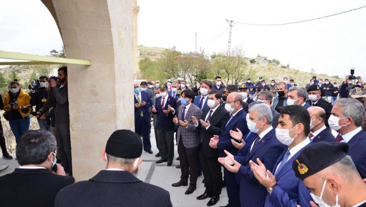 Yunus Emre, Ziyarettepe’de bulunan türbesi başında anıldı