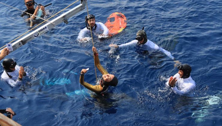 2 dünya ve 26 ulusal rekorun kırıldığı Kaş’ta, millilerden 2’si altın 5 madalya