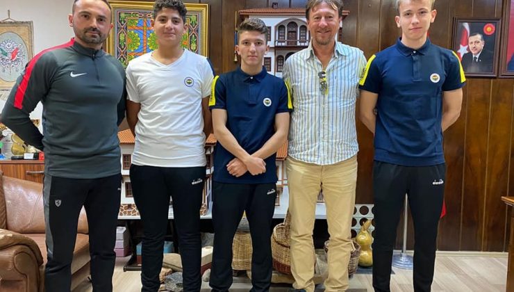 3 atletizm sporcusu Fenerbahçe’ye transfer oldu