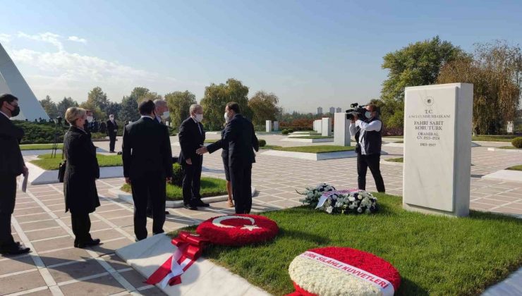 6’ncı Cumhurbaşkanı Fahri Korutürk’ün vefatının 34. yıl dönümü