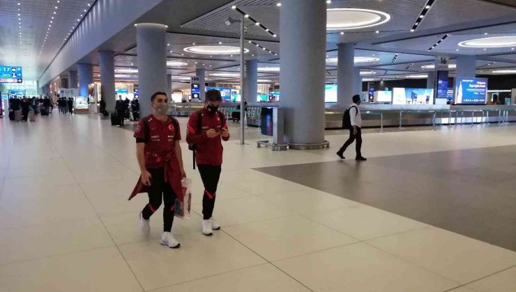 A Milliler, 2-1’lik Letonya galibiyetinin ardından yurda döndü