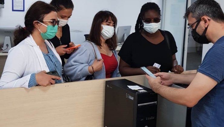 ADÜ Bilgi İşlem Daire Başkanlığı’ndan öğrencilere bileşim desteği