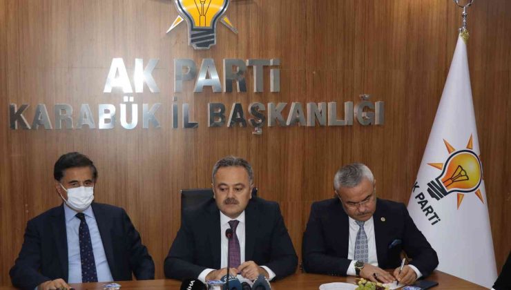 AK Parti teşkilatı gazetecilerle bir araya geldi