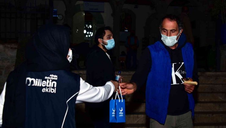 Aliağa’da Mevlit Kandili dualarla idrak edildi