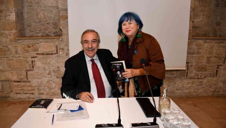 Altın Güvercin’in Duayen İsmi Tüker, Kuşadası halkı ile buluştu