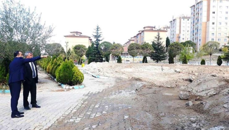 Altıntaş’ta basketbol ve voleybol sahası yapımına başlandı