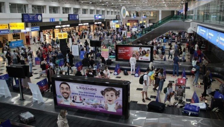 Antalya’ya 17 günde 1 milyon turist geldi