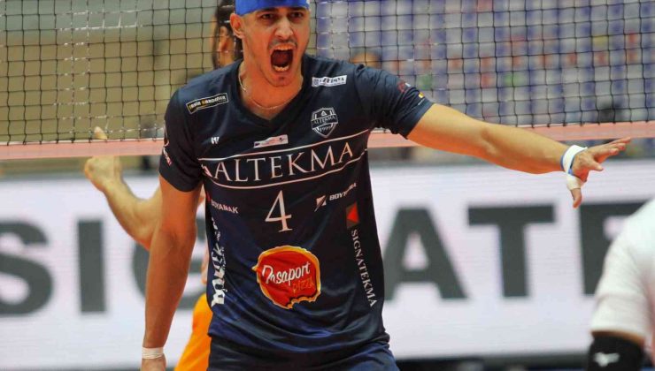 Antrenmanda başı yarıldı, 3 hafta sonra sahaya döndü