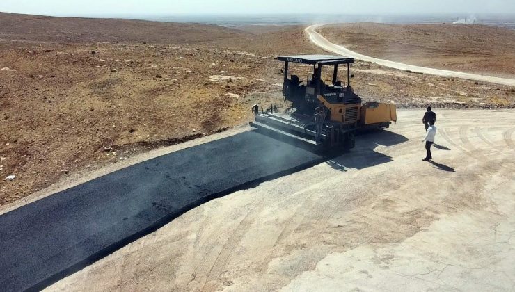 Artuklu yolunda asfaltlama çalışmaları başladı