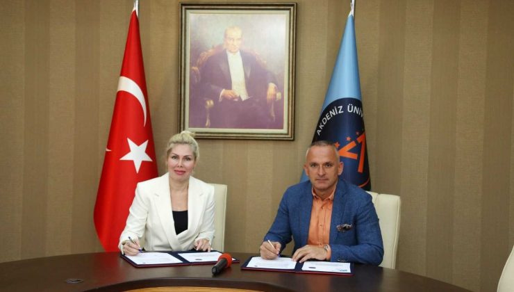 AÜ ile  Gençlik ve Spor İl Müdürlüğü arasında kapalı havuz protokolü