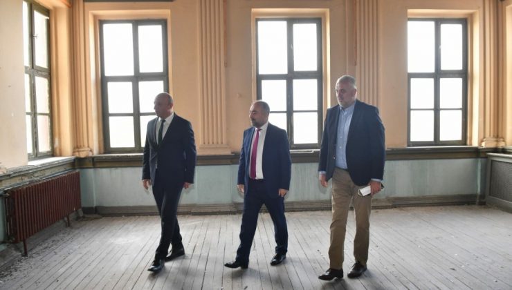 Ayvalık’ta “Kız Meslek Lisesi” tarihî dokusuna kavuşuyor