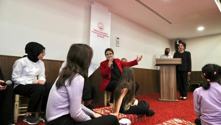 Bakan Derya Yanık, Dünya Kız Çocukları Günü’nde kız çocukları ile bir araya geldi