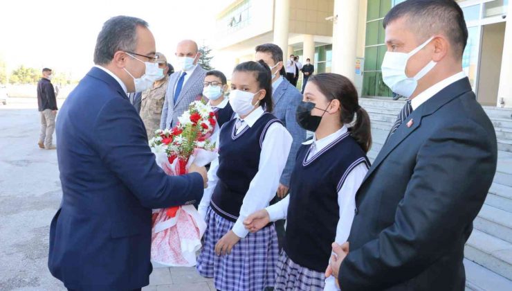 Bakan Yardımcısı Çataklı Erciş’te