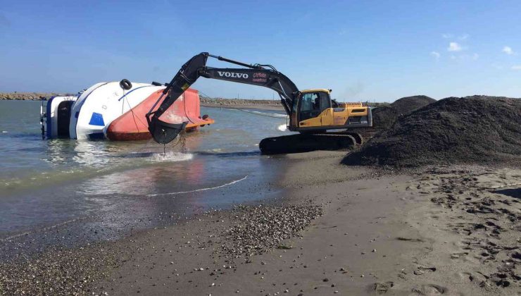 Balıkçı teknesi yan yattı, faciadan dönüldü