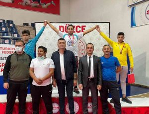 Bartın Üniversitesi öğrencisi Kadir Karapınar, Türkiye Şampiyonu oldu