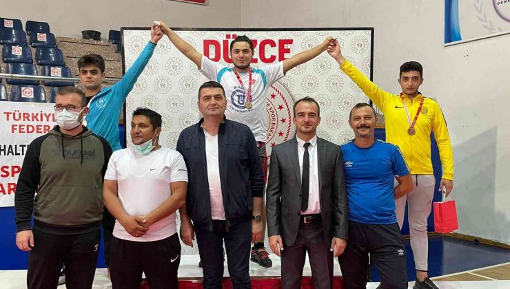 Bartın Üniversitesi öğrencisi Kadir Karapınar, Türkiye Şampiyonu oldu