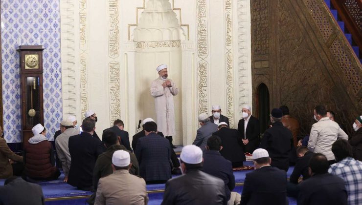 Başkan Erbaş: “Camiler, şehirlerimizin kalbidir”