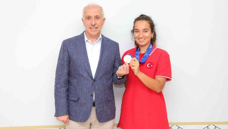 Başkan Gültak’tan Milli Sporcu Miray Ulaş’a destek sözü