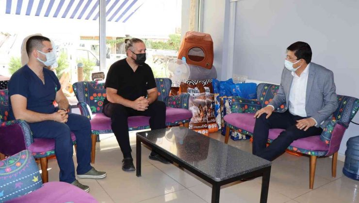 Başkan Özcan’dan yaralı leyleğin bakımını üstlenen veteriner hekime teşekkür