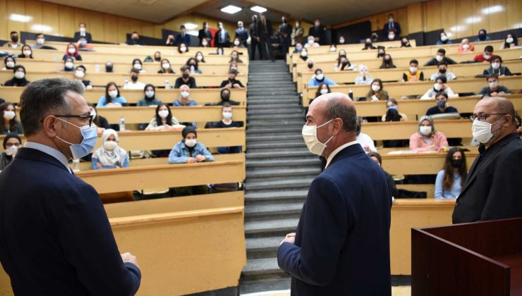 Başkan Pekyatırmacı SÜ’de derse katıldı