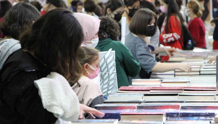 Başkan Zolan, “Kitapların kokusunun alınması dahi bizim için bir kazançtır”