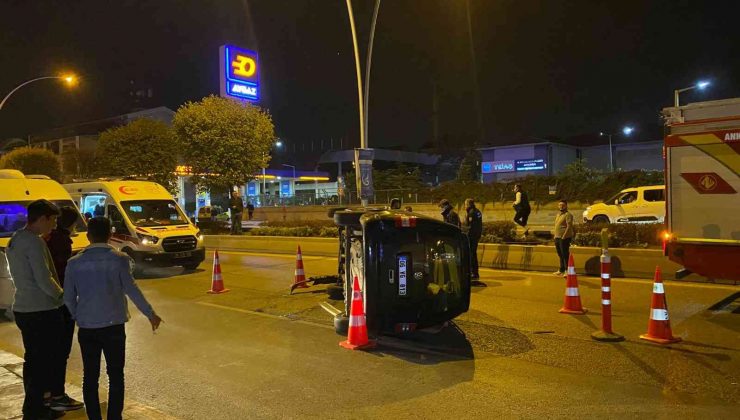 Başkent’te kontrolden çıkan otomobil refüje çarparak yan yattı: 1 yaralı