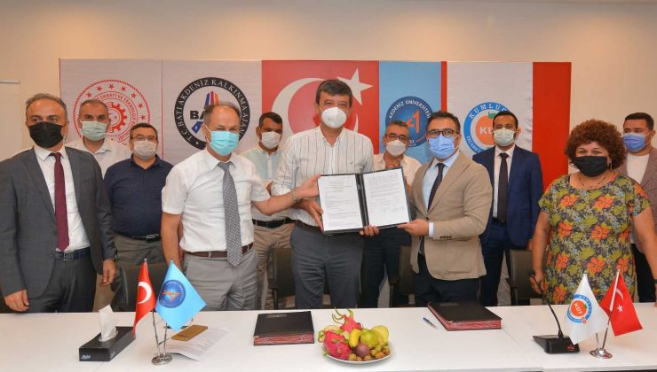 Batı Antalya tropik meyve üretim üssü olacak