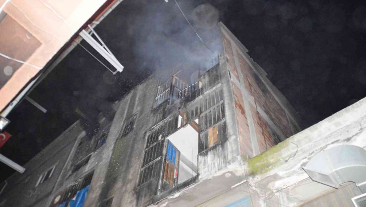 Bayrampaşa’da cila atölyesinde yangın: 1 itfaiye eri dumandan etkilendi