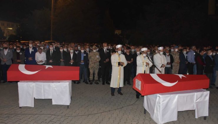 Bingöl’de terör saldırısında şehit olan işçiler son yolculuğuna uğurlandı