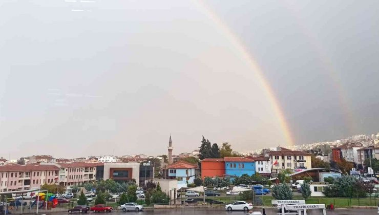 Bursa’da gökkuşağı büyüledi