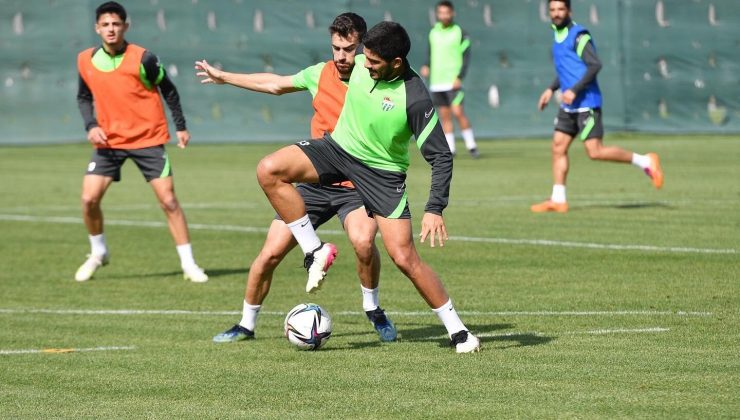 Bursaspor’da Kocaeli kampı başladı