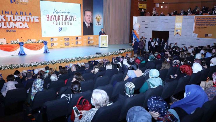 Büyükşehir üreten kadınların yanında