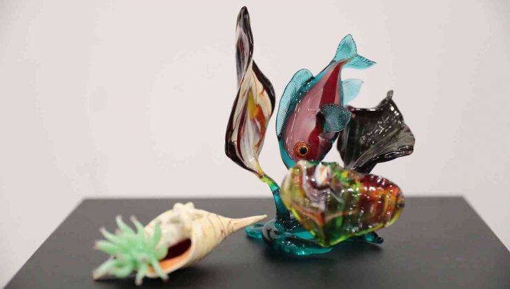 Cam giysiler nefes kesecek