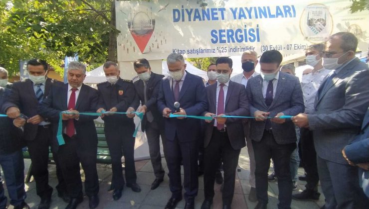 Cami ve Din Görevlileri Haftası’nda sergi ve stant açılışı