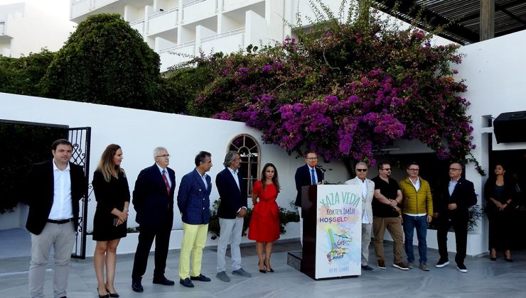 Çeşme’de “Yaza Veda” kokteyli