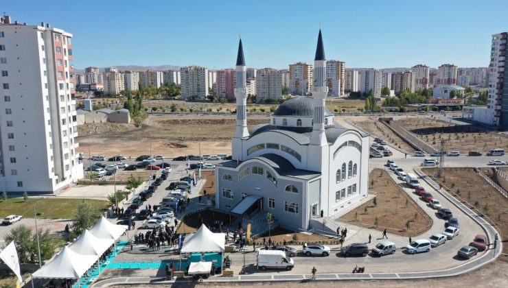 Çolakbayrakdar’dan Cırgalan’a iki büyük yatırım