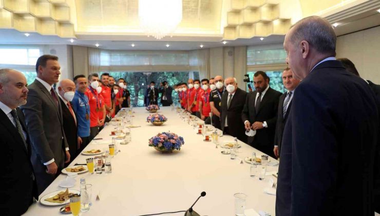 Cumhurbaşkanı Erdoğan, Ampute Futbol Milli Takımı’nı kabulü etti