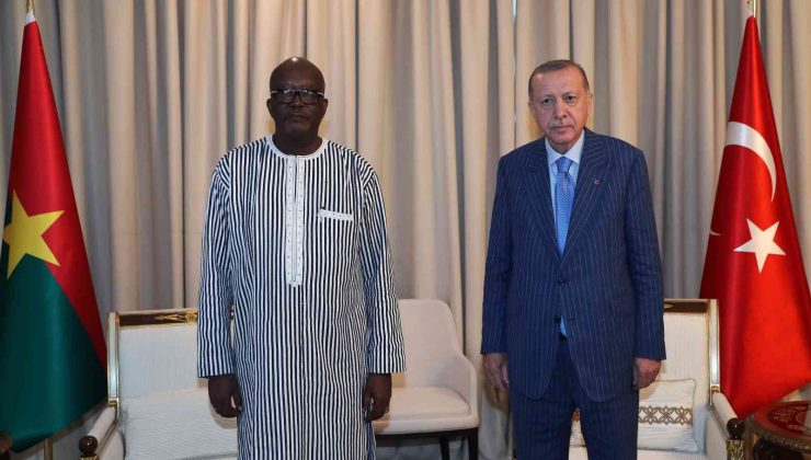 Cumhurbaşkanı Erdoğan, Burkina Faso Devlet Başkanı Kabore ile bir araya geldi